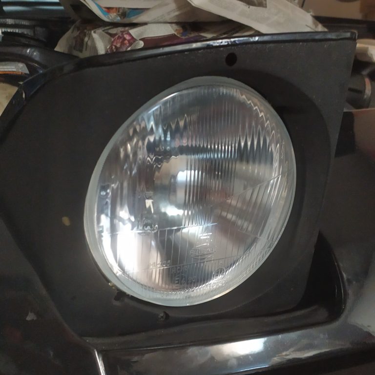 Porsche 944 headlight replacement